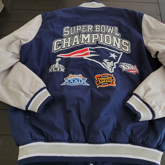 NEW ENGLAND PATRIOTS SUPERBOWL CHAMPIONS JACKET - Picture 3 of 7
